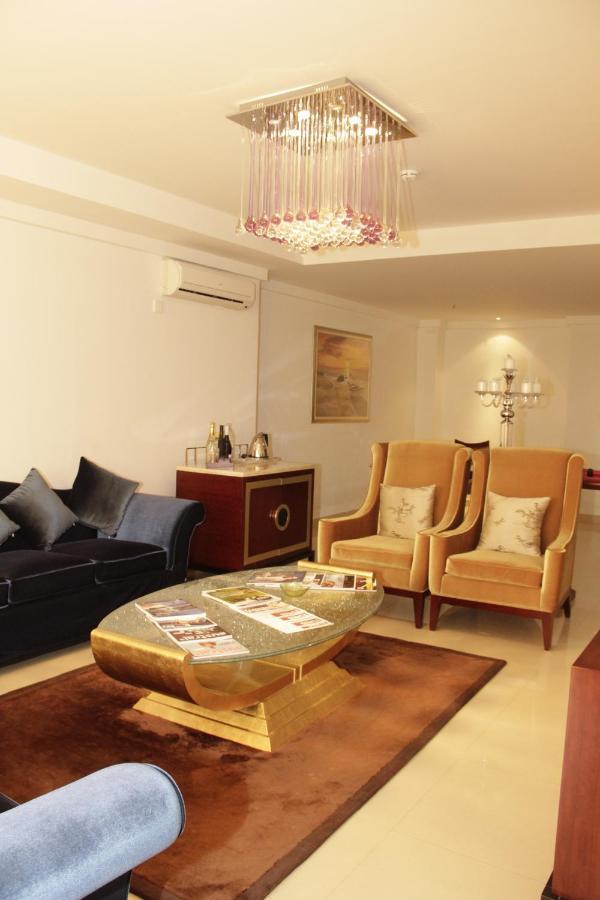 Hotel Victoria Garden Camama ภายนอก รูปภาพ