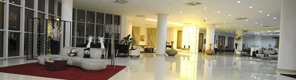 Hotel Victoria Garden Camama ภายนอก รูปภาพ